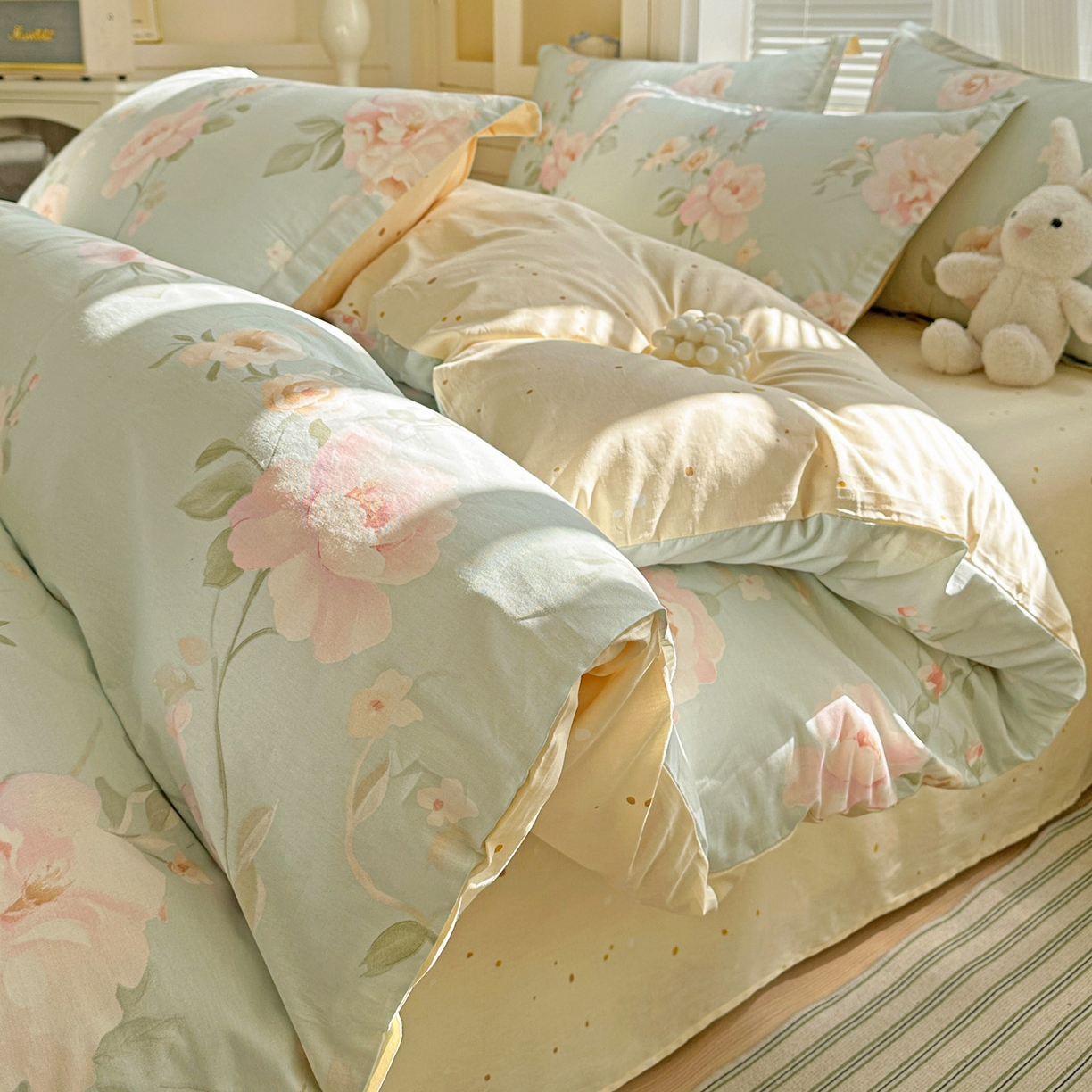 91家纺网 家纺一手货源 找家纺 春雨家居 2026新款全棉印花ins减龄可爱小清新单被套 夏日花莳