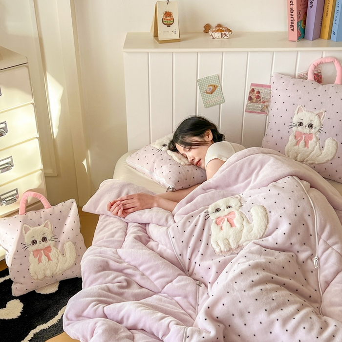 91家纺网 家纺一手货源 找家纺 （总）番茄+ 2025新款牛奶绒哈基米抱枕被