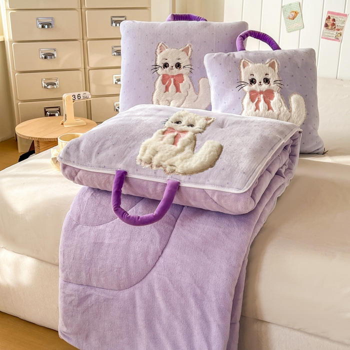 91家纺网 家纺一手货源 找家纺 番茄+ 2025新款牛奶绒哈基米抱枕被 哈基米-波点紫