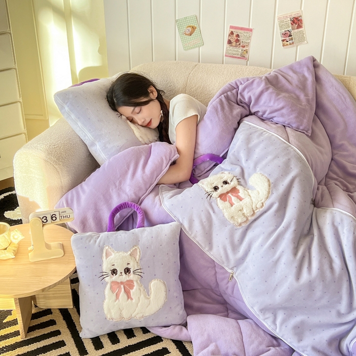 91家纺网 家纺一手货源 找家纺 番茄+ 2025新款牛奶绒哈基米抱枕被 哈基米-波点紫