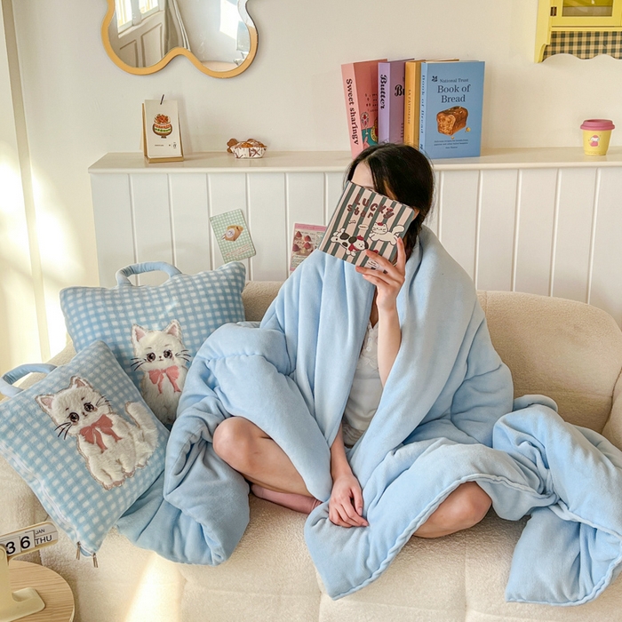 91家纺网 家纺一手货源 找家纺 番茄+ 2025新款牛奶绒哈基米抱枕被 哈基米-格蓝