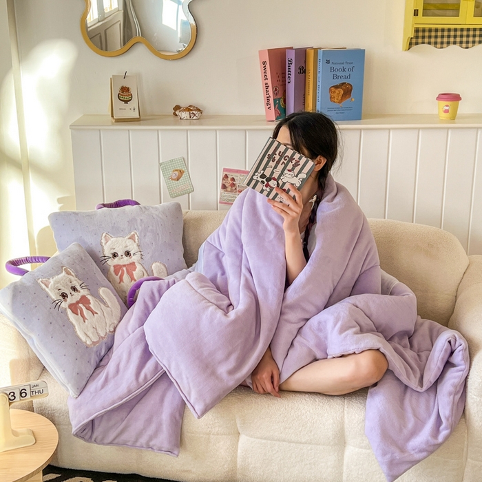 91家纺网 家纺一手货源 找家纺 番茄+ 2025新款牛奶绒哈基米抱枕被 哈基米-波点紫