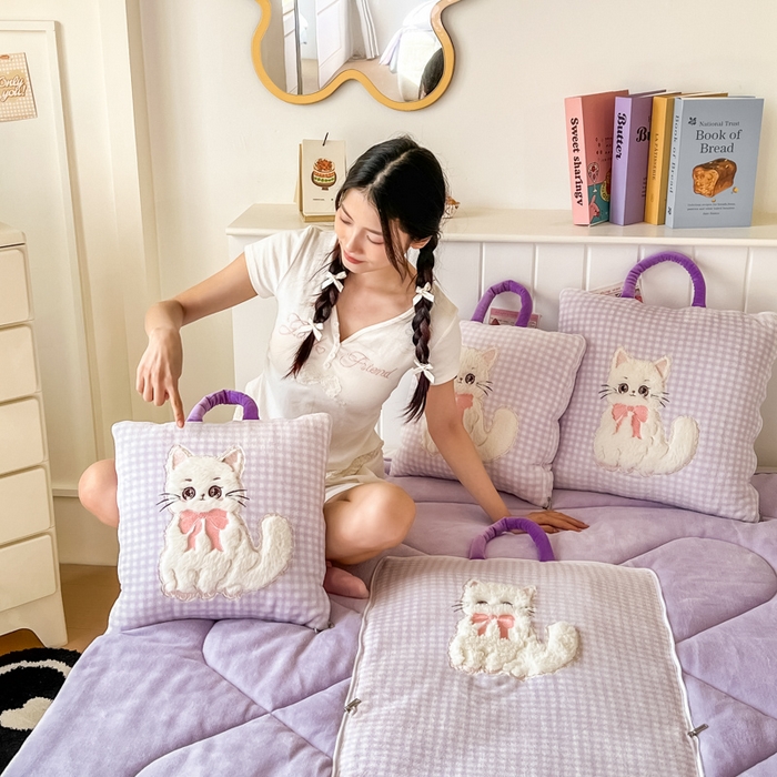 91家纺网 家纺一手货源 找家纺 番茄+ 2025新款牛奶绒哈基米抱枕被 哈基米-格紫