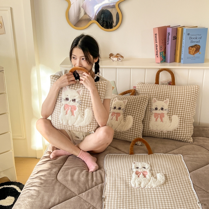 91家纺网 家纺一手货源 找家纺 番茄+ 2025新款牛奶绒哈基米抱枕被 哈基米-格咖