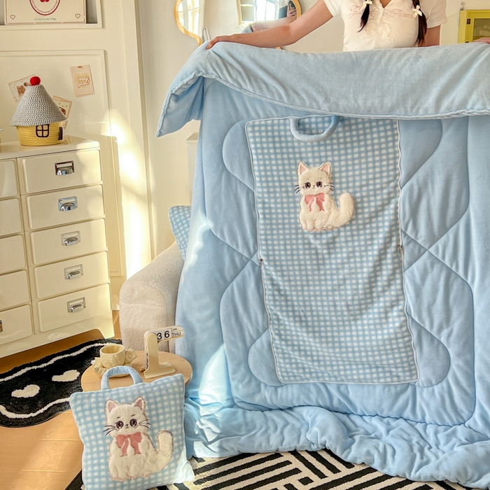 91家纺网 家纺一手货源 找家纺 番茄+ 2025新款牛奶绒哈基米抱枕被 哈基米-格蓝