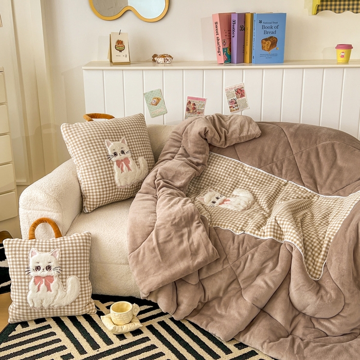 91家纺网 家纺一手货源 找家纺 番茄+ 2025新款牛奶绒哈基米抱枕被 哈基米-格咖