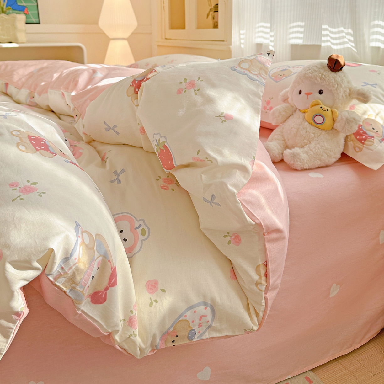 91家纺网 家纺一手货源 找家纺 春雨家居 2026新款全棉印花ins减龄可爱小清新单被套 心动庄园