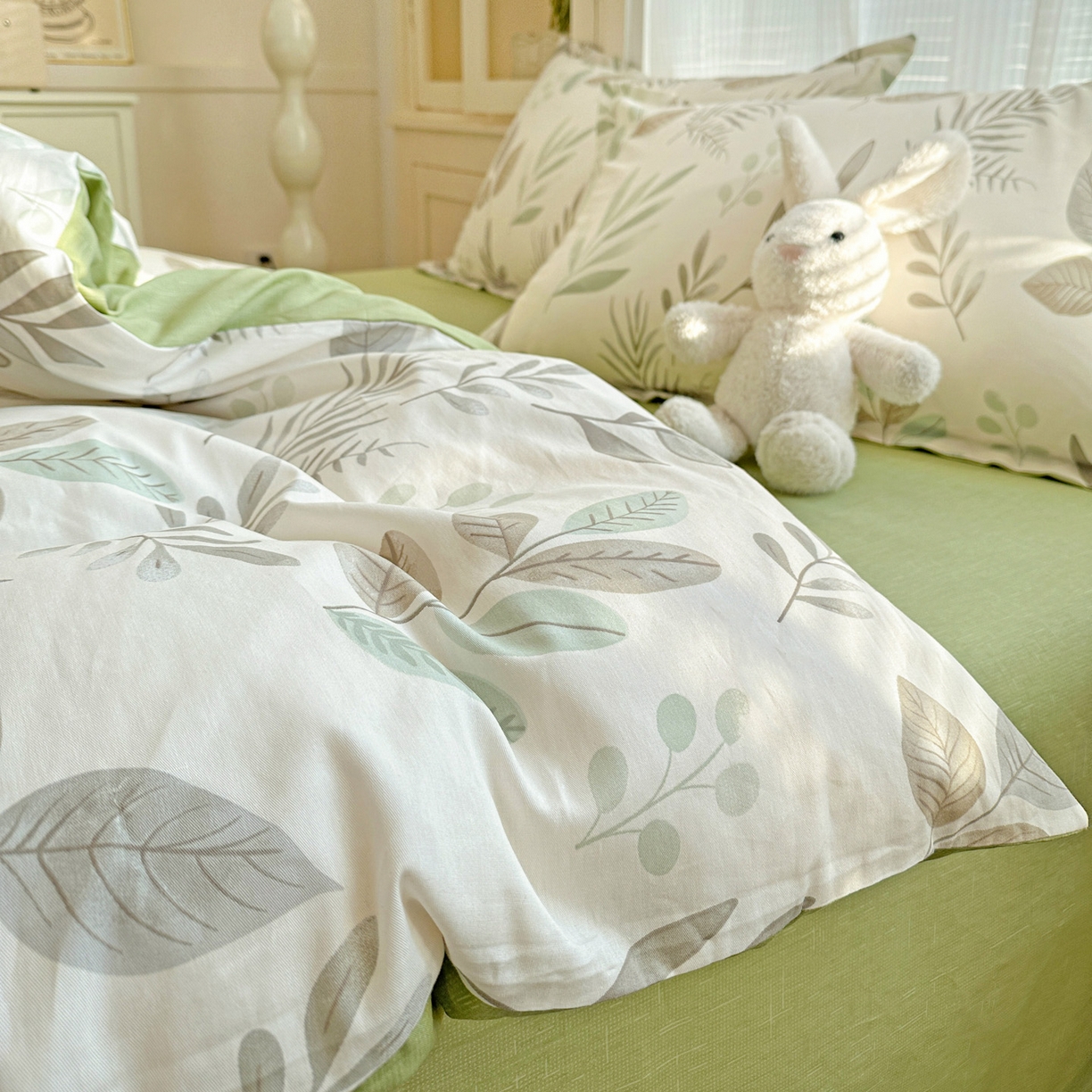 91家纺网 家纺一手货源 找家纺 春雨家居 2026新款全棉印花ins减龄可爱小清新单被套 叶语轻喃-绿