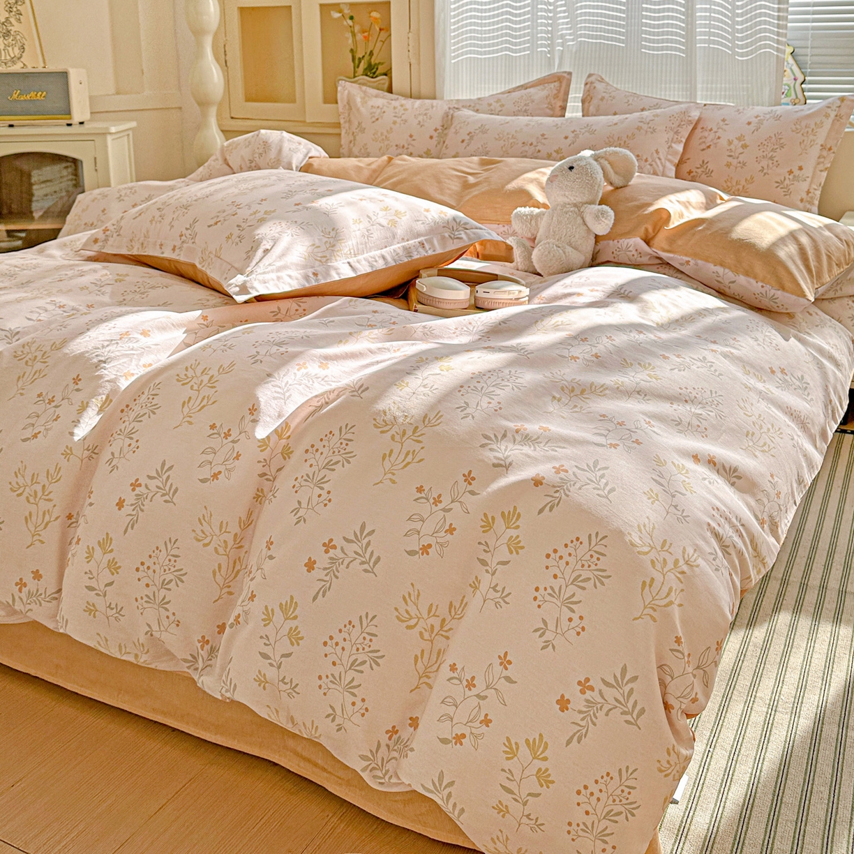 91家纺网 家纺一手货源 找家纺 春雨家居 2026新款全棉印花ins减龄可爱小清新单被套 醉梦惜花