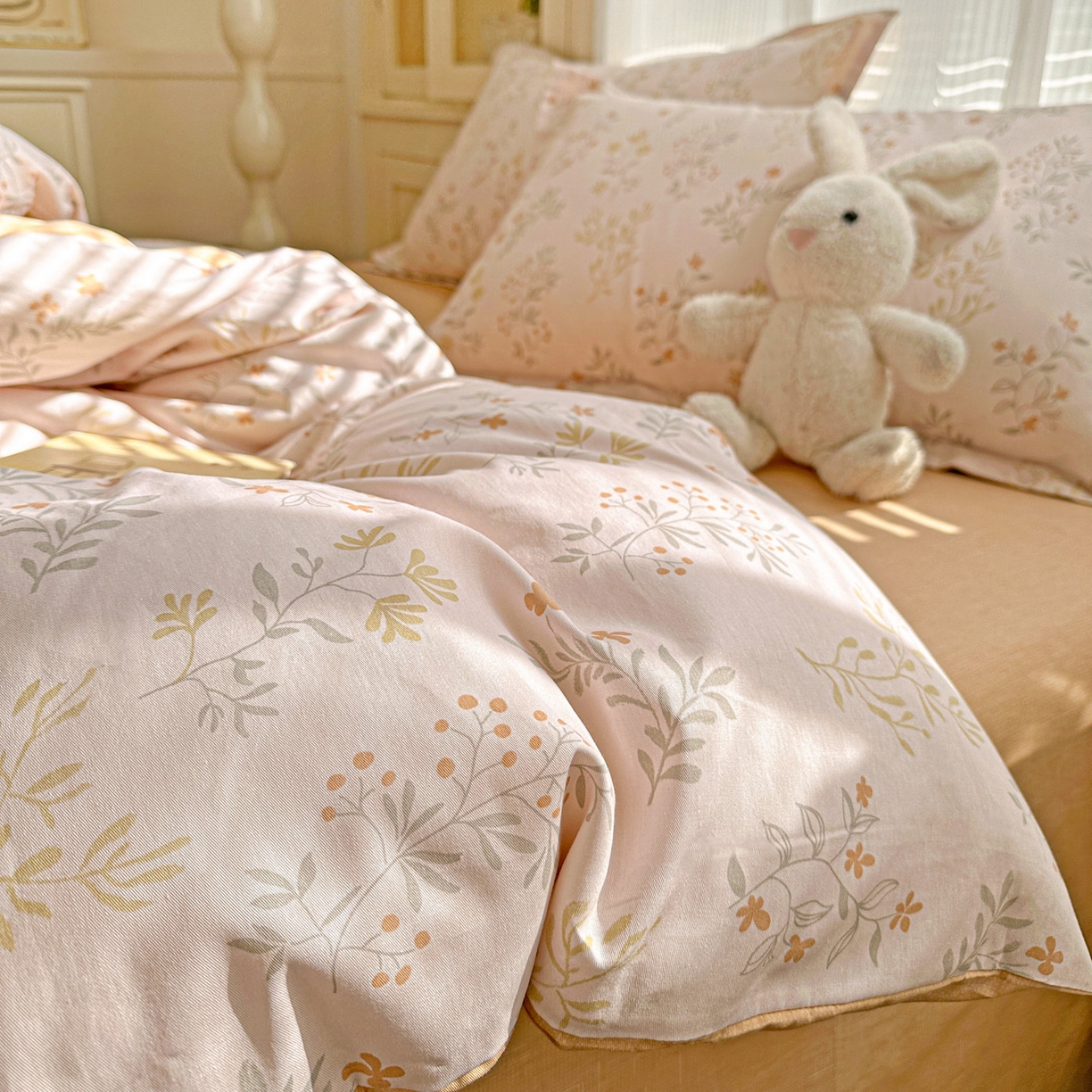 91家纺网 家纺一手货源 找家纺 春雨家居 2026新款全棉印花ins减龄可爱小清新单被套 醉梦惜花