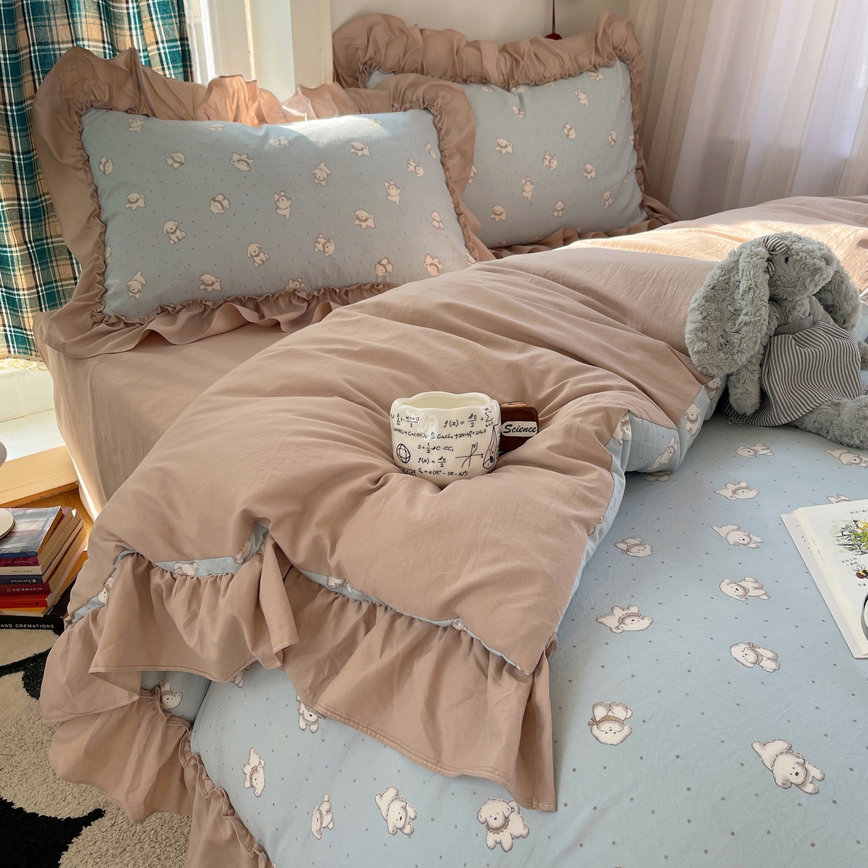 91家纺网 家纺一手货源 找家纺 凯洛奇 2026新款A类仿棉四件套古法水洗棉法式工艺花边套件（提供买家秀） 可爱小白