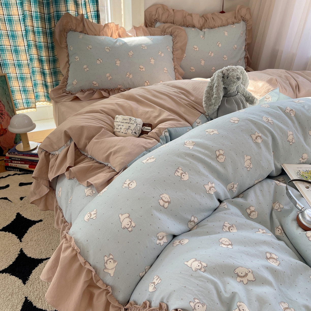 91家纺网 家纺一手货源 找家纺 凯洛奇 2026新款A类仿棉四件套古法水洗棉法式工艺花边套件（提供买家秀） 可爱小白