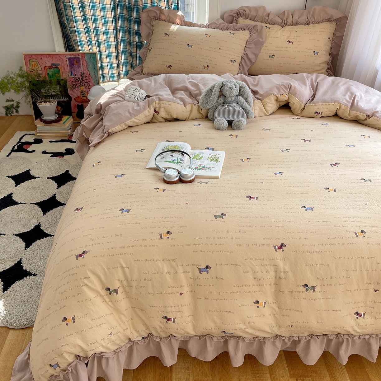 91家纺网 家纺一手货源 找家纺 凯洛奇 2026新款A类仿棉四件套古法水洗棉法式工艺花边套件（提供买家秀） 腊肠小狗