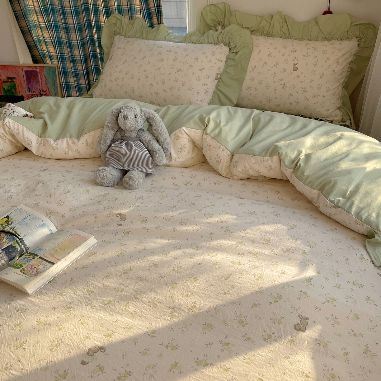 91家纺网 家纺一手货源 找家纺 凯洛奇 2026新款A类仿棉四件套古法水洗棉法式工艺花边套件（提供买家秀） 林间小兔