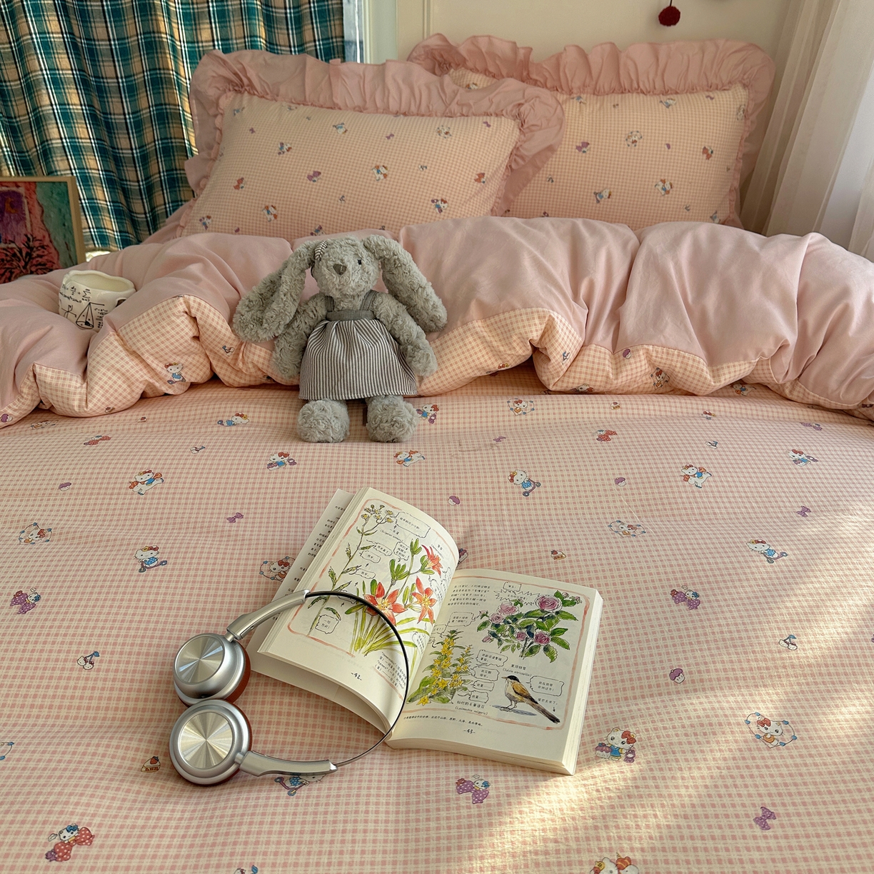 91家纺网 家纺一手货源 找家纺 凯洛奇 2026新款A类仿棉四件套古法水洗棉法式工艺花边套件（提供买家秀） 萌萌小猫