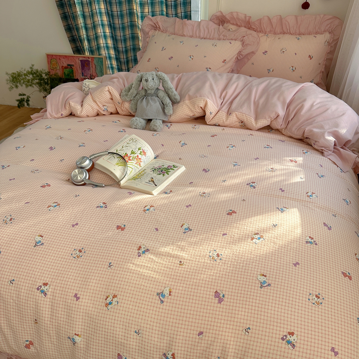 91家纺网 家纺一手货源 找家纺 凯洛奇 2026新款A类仿棉四件套古法水洗棉法式工艺花边套件（提供买家秀） 萌萌小猫