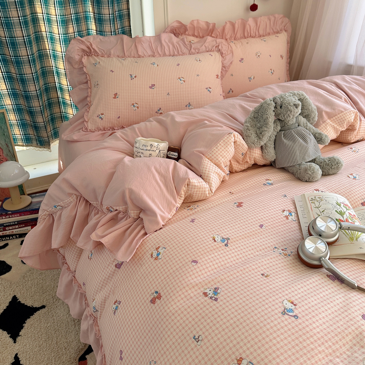 91家纺网 家纺一手货源 找家纺 凯洛奇 2026新款A类仿棉四件套古法水洗棉法式工艺花边套件（提供买家秀） 萌萌小猫