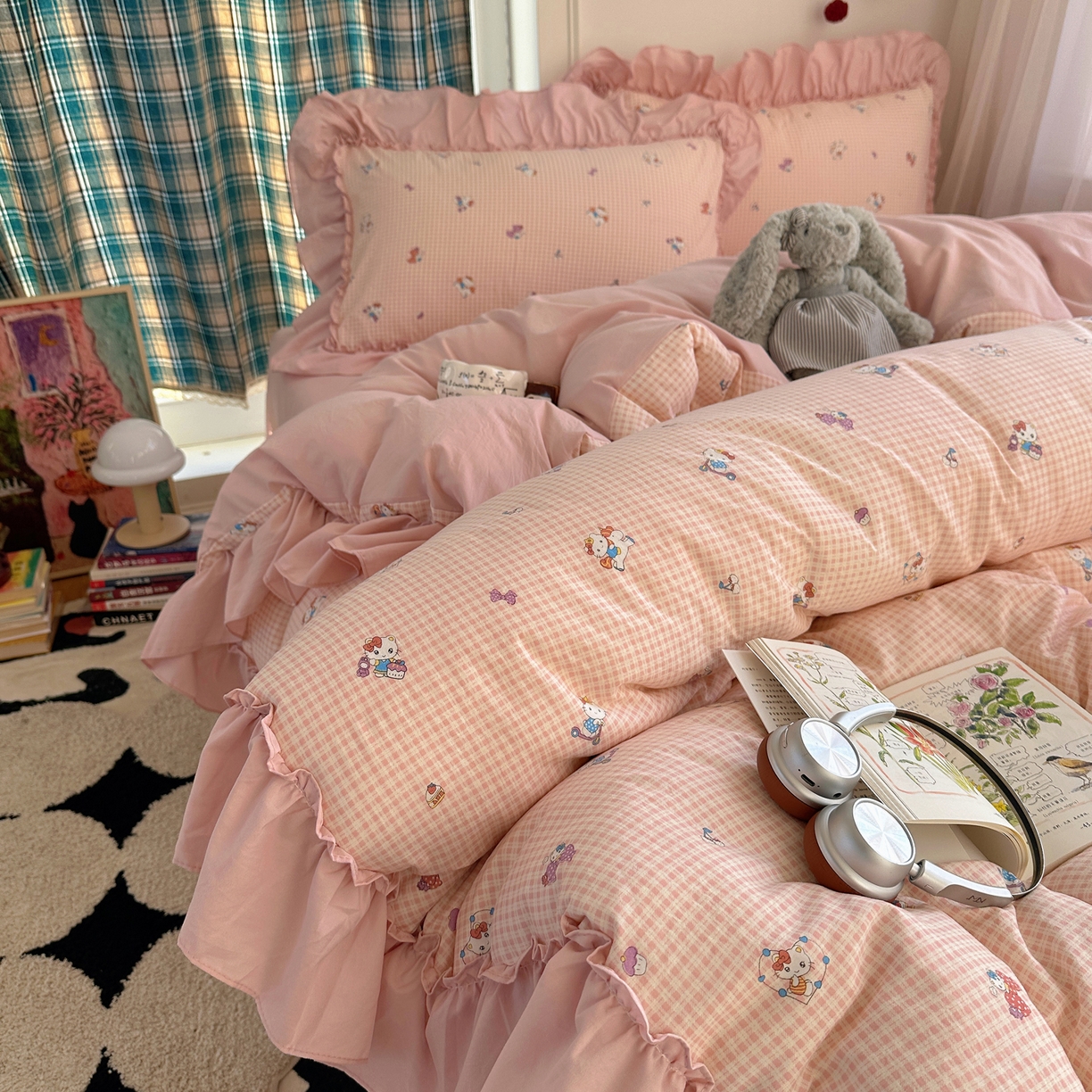 91家纺网 家纺一手货源 找家纺 凯洛奇 2026新款A类仿棉四件套古法水洗棉法式工艺花边套件（提供买家秀） 萌萌小猫