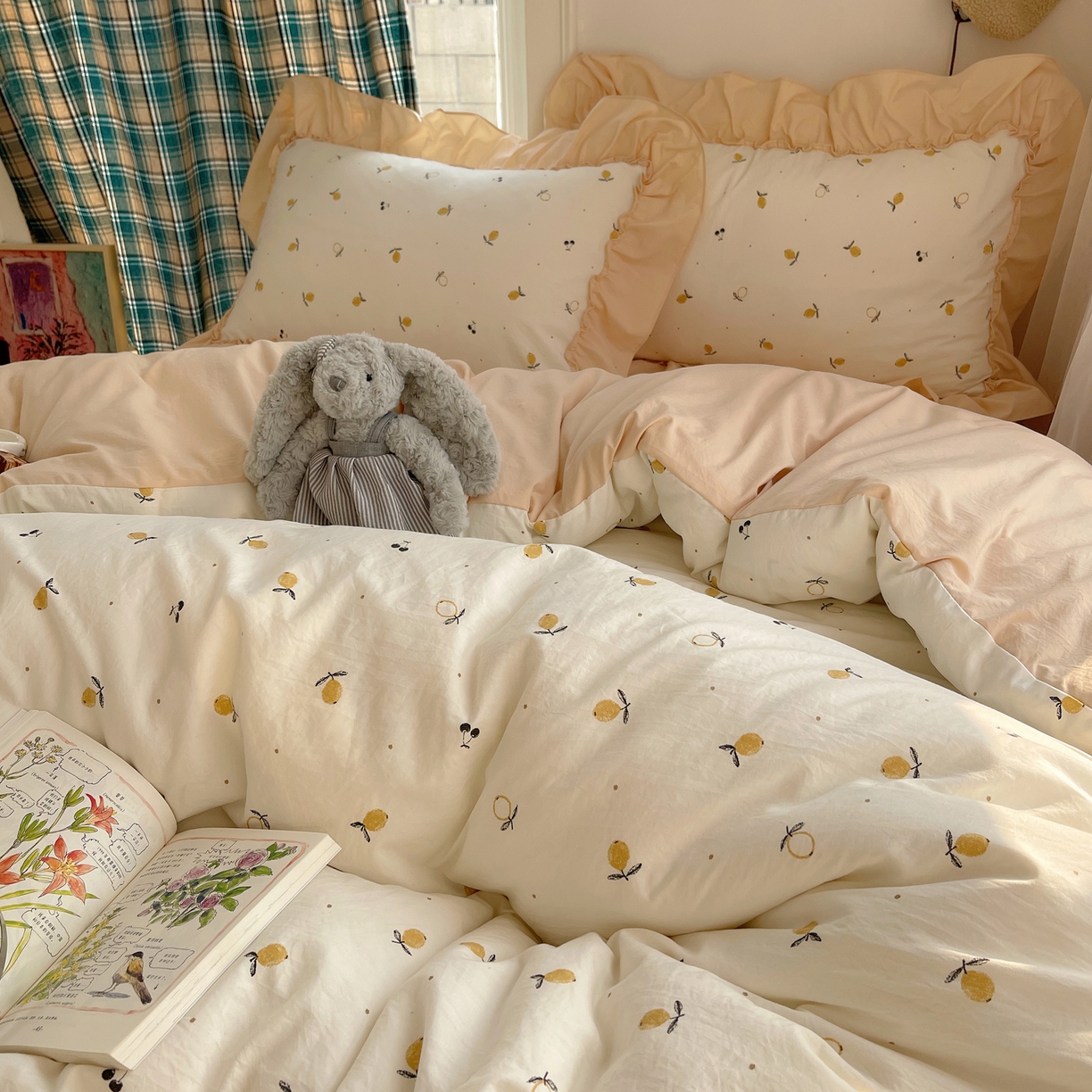 91家纺网 家纺一手货源 找家纺 凯洛奇 2026新款A类仿棉四件套古法水洗棉法式工艺花边套件（提供买家秀） 硕果盈盈