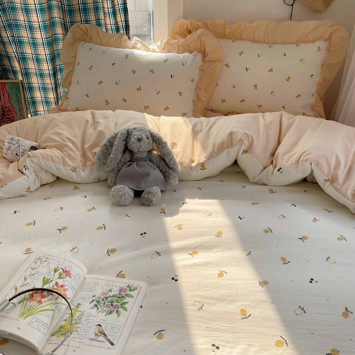 91家纺网 家纺一手货源 找家纺 凯洛奇 2026新款A类仿棉四件套古法水洗棉法式工艺花边套件（提供买家秀） 硕果盈盈