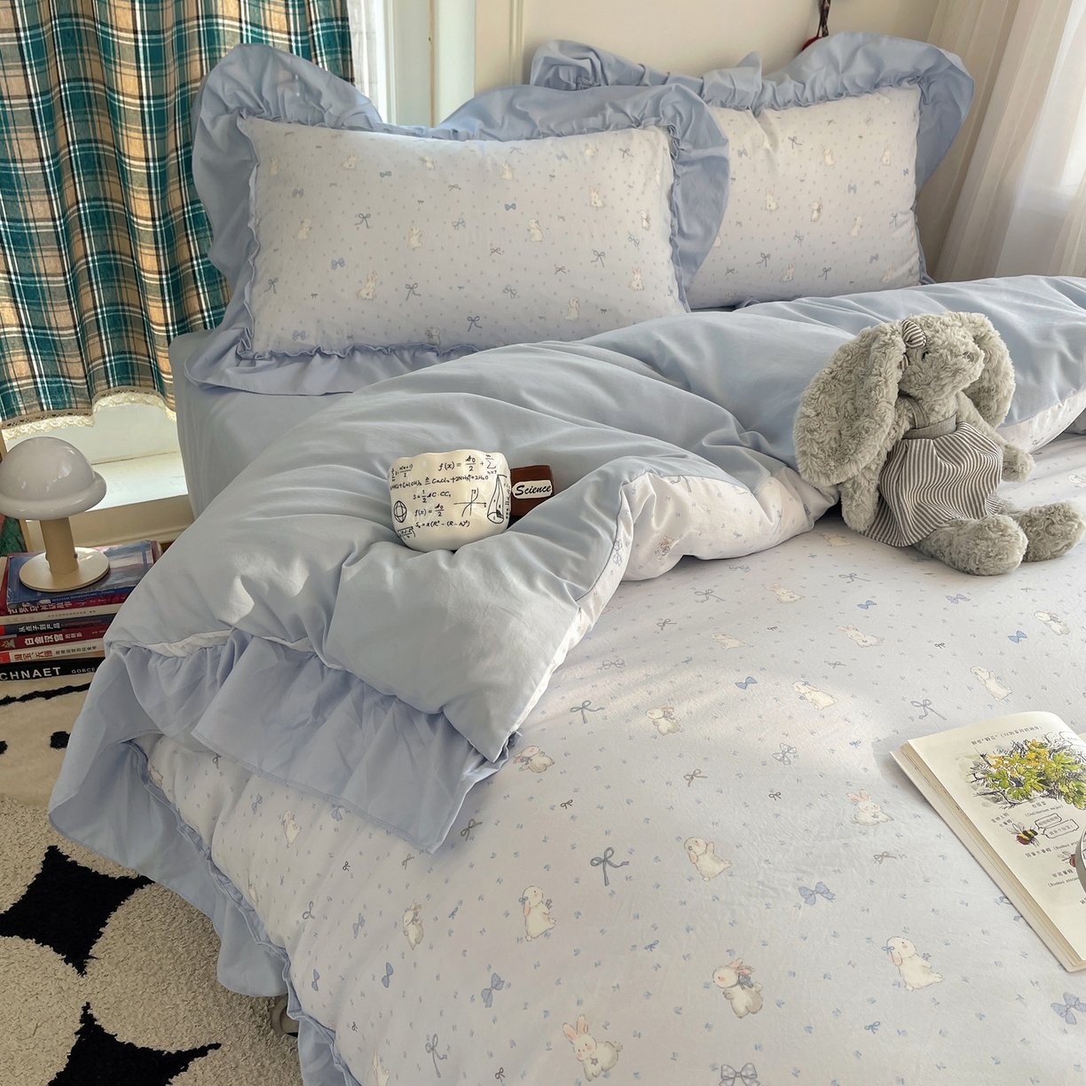 91家纺网 家纺一手货源 找家纺 凯洛奇 2026新款A类仿棉四件套古法水洗棉法式工艺花边套件（提供买家秀） 心动蓝海