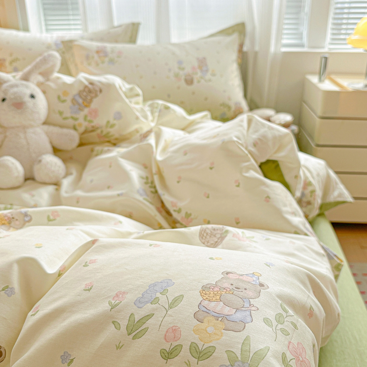 91家纺网 家纺一手货源 找家纺 春雨家居 2026新款全棉纯棉花ins减龄可爱小清新四件套 浪漫花园