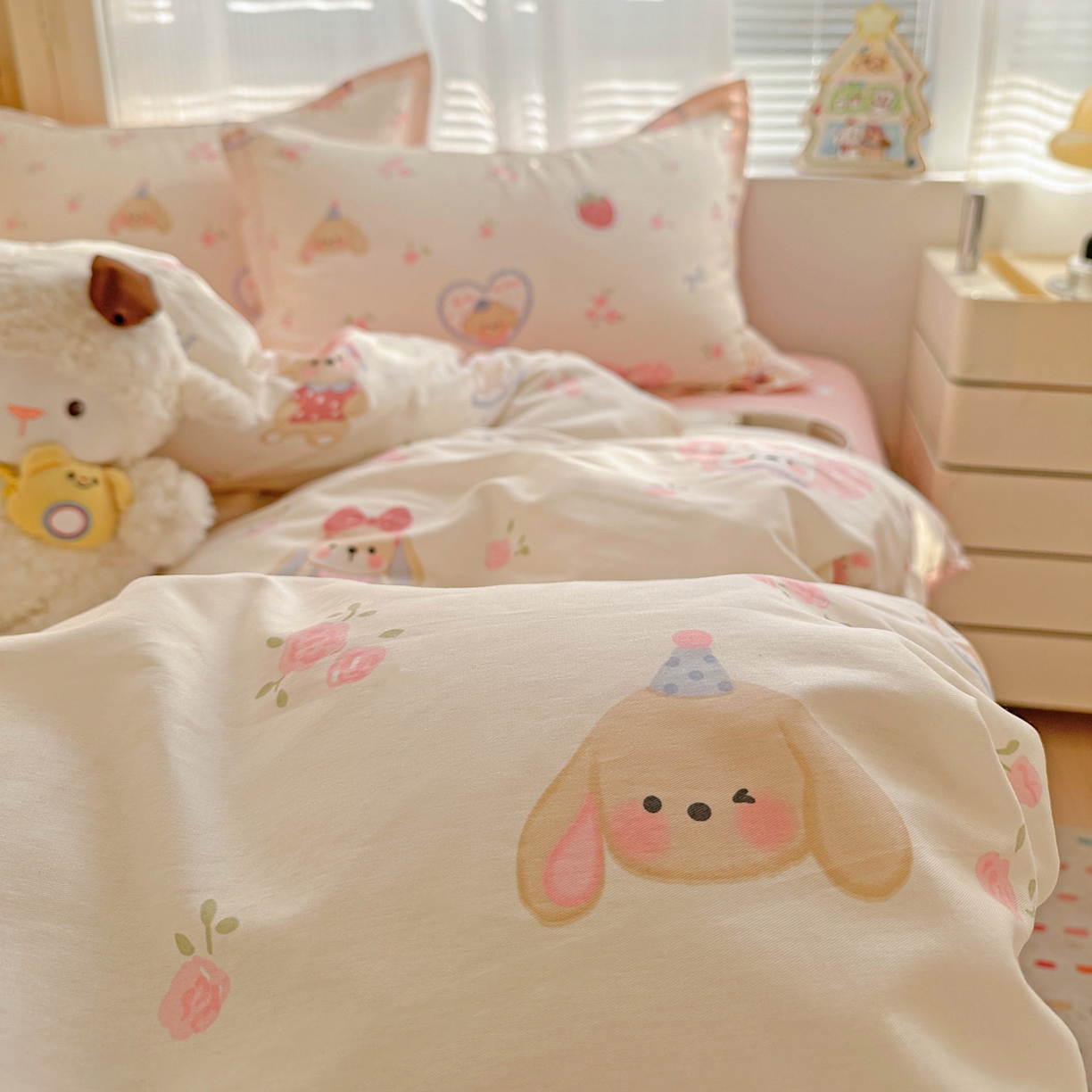 91家纺网 家纺一手货源 找家纺 春雨家居 2026新款全棉纯棉花ins减龄可爱小清新四件套 心动庄园