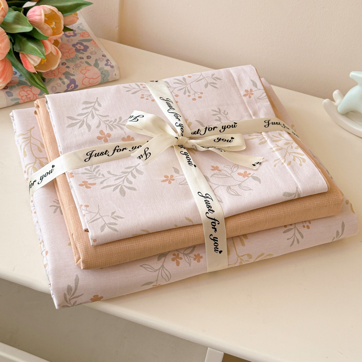 91家纺网 家纺一手货源 找家纺 春雨家居 2026新款全棉纯棉花ins减龄可爱小清新四件套 醉梦惜花