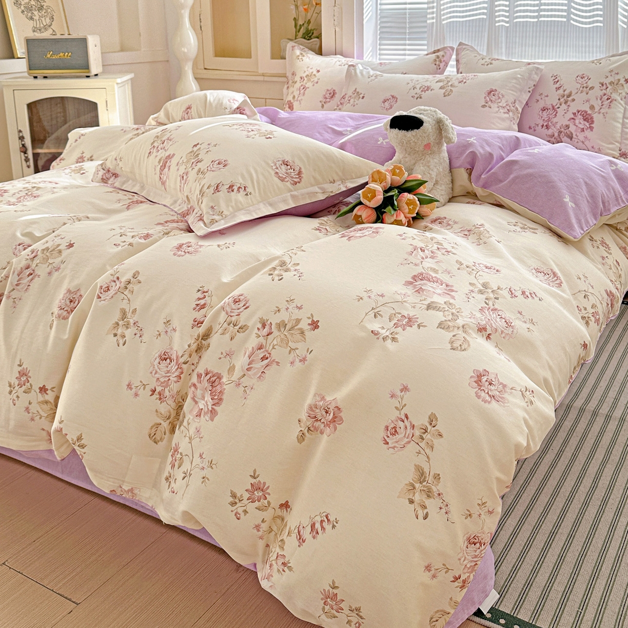 91家纺网 家纺一手货源 找家纺 春雨家居 2026新款全棉纯棉花ins减龄可爱小清新四件套 朵唯