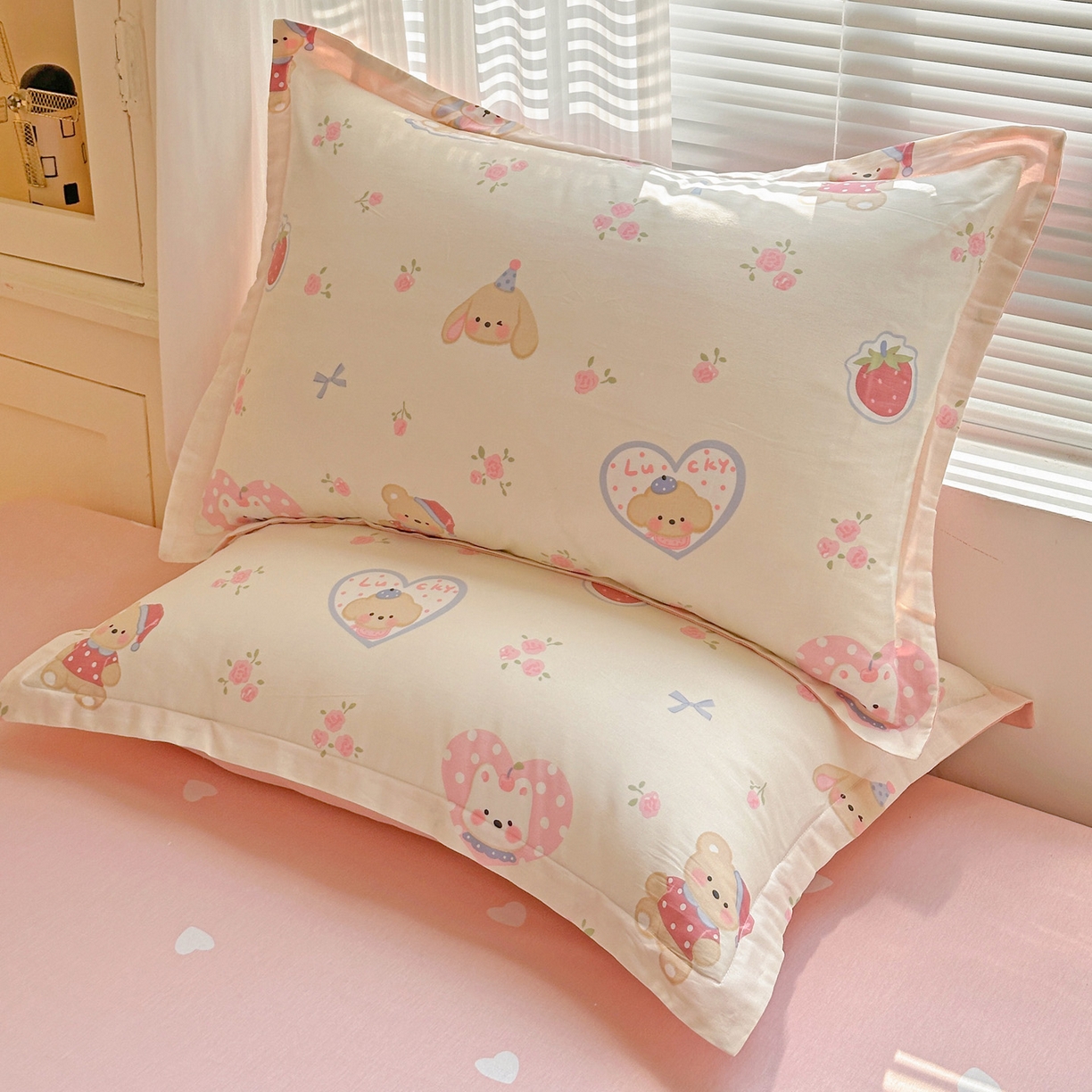 91家纺网 家纺一手货源 找家纺 春雨家居 2026新款全棉纯棉花ins减龄可爱小清新四件套 心动庄园