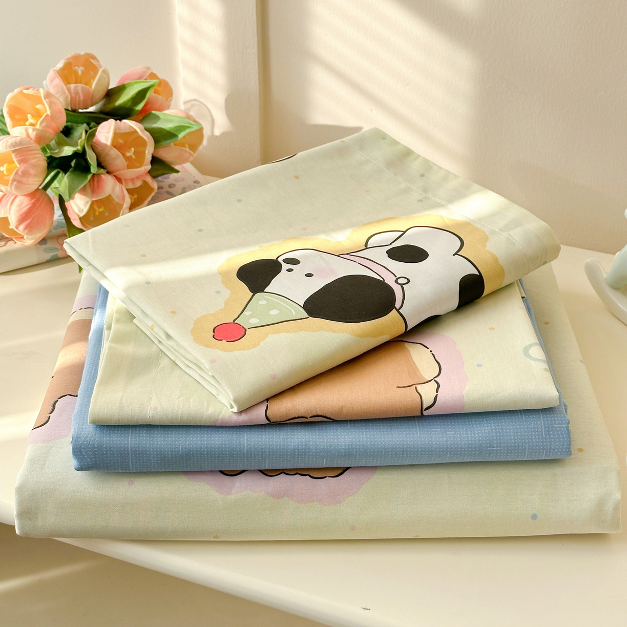 91家纺网 家纺一手货源 找家纺 春雨家居 2026新款全棉纯棉花ins减龄可爱小清新四件套 奶油羞羞狗