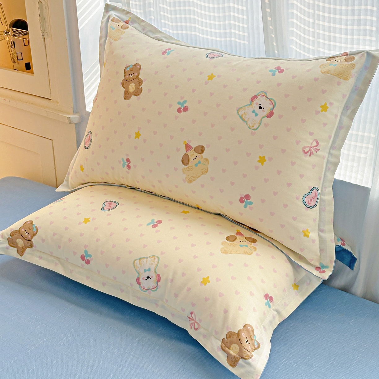 91家纺网 家纺一手货源 找家纺 春雨家居 2026新款全棉纯棉花ins减龄可爱小清新四件套 芋泥小狗