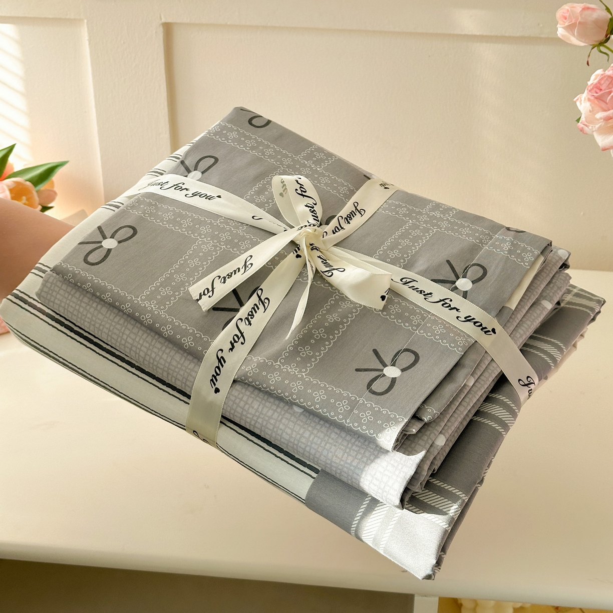 91家纺网 家纺一手货源 找家纺 春雨家居 2026新款全棉纯棉花ins减龄可爱小清新四件套 韩系拼图