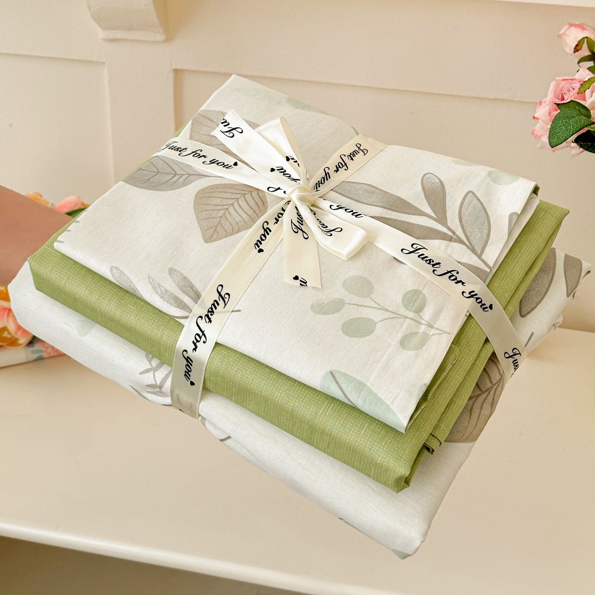 91家纺网 家纺一手货源 找家纺 春雨家居 2026新款全棉纯棉花ins减龄可爱小清新四件套 叶语轻喃-绿