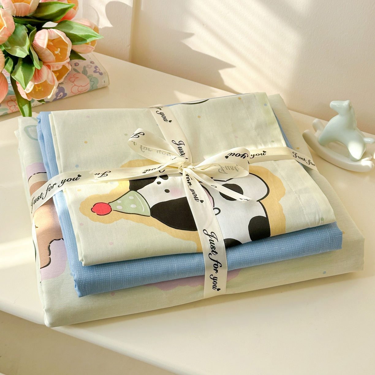 91家纺网 家纺一手货源 找家纺 春雨家居 2026新款全棉纯棉花ins减龄可爱小清新四件套 奶油羞羞狗