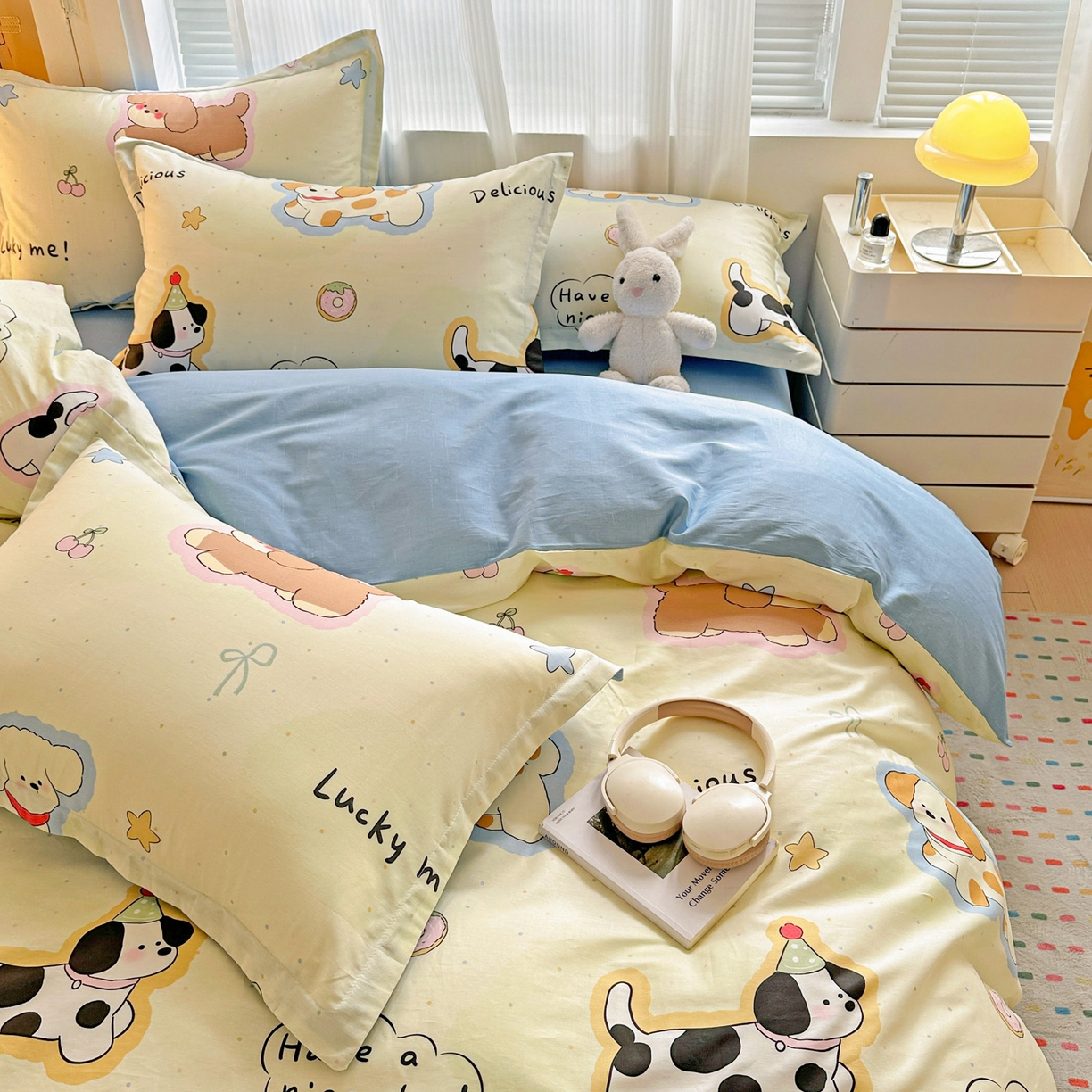 91家纺网 家纺一手货源 找家纺 春雨家居 2026新款全棉纯棉花ins减龄可爱小清新四件套 奶油羞羞狗