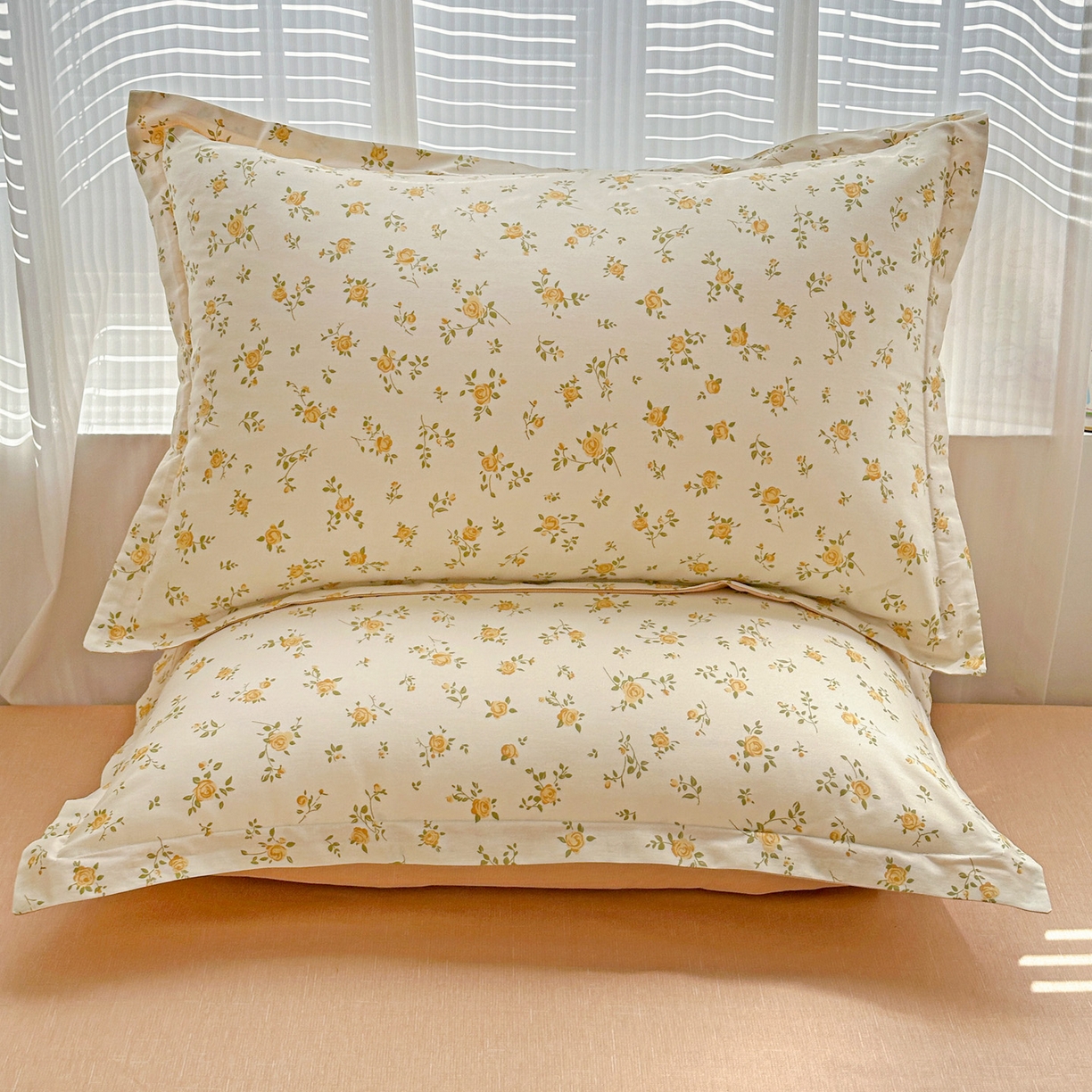 91家纺网 家纺一手货源 找家纺 春雨家居 2026新款全棉纯棉花ins减龄可爱小清新四件套 故事小黄花