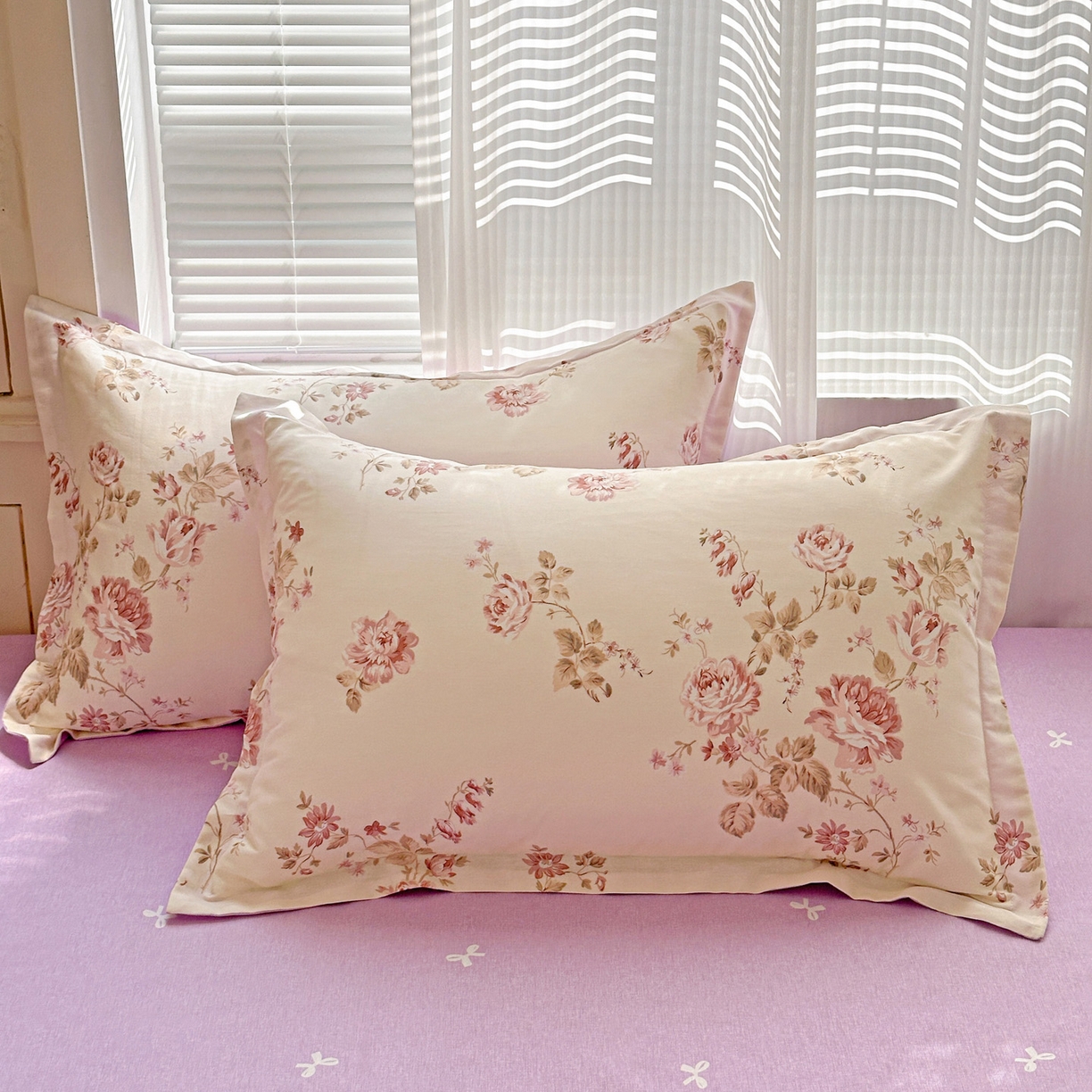 91家纺网 家纺一手货源 找家纺 春雨家居 2026新款全棉纯棉花ins减龄可爱小清新四件套 朵唯