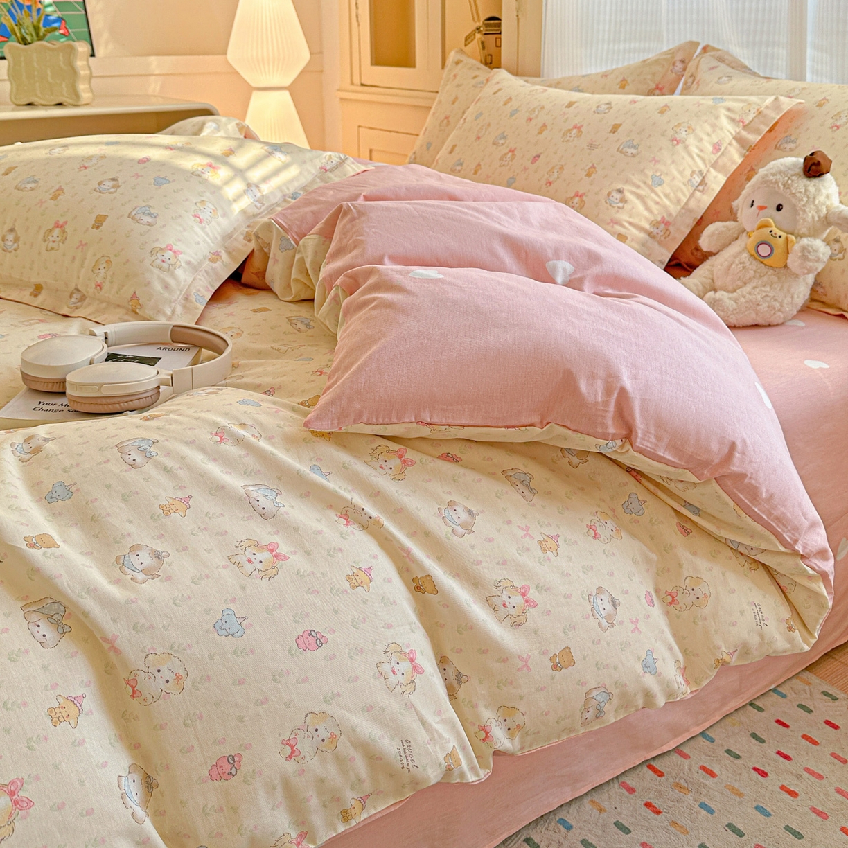 91家纺网 家纺一手货源 找家纺 春雨家居 2026新款全棉纯棉花ins减龄可爱小清新四件套 萌趣汪汪