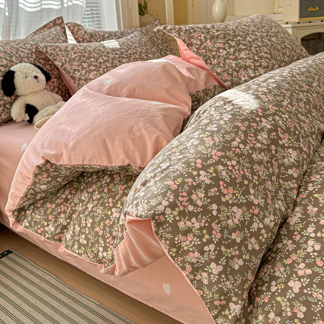 91家纺网 家纺一手货源 找家纺 春雨家居 2026新款全棉纯棉花ins减龄可爱小清新四件套 玉海棠