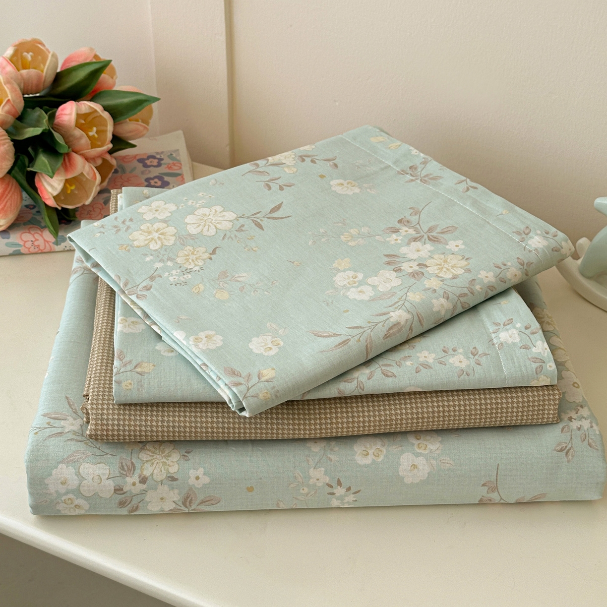 91家纺网 家纺一手货源 找家纺 春雨家居 2026新款全棉纯棉花ins减龄可爱小清新四件套 苏林-绿