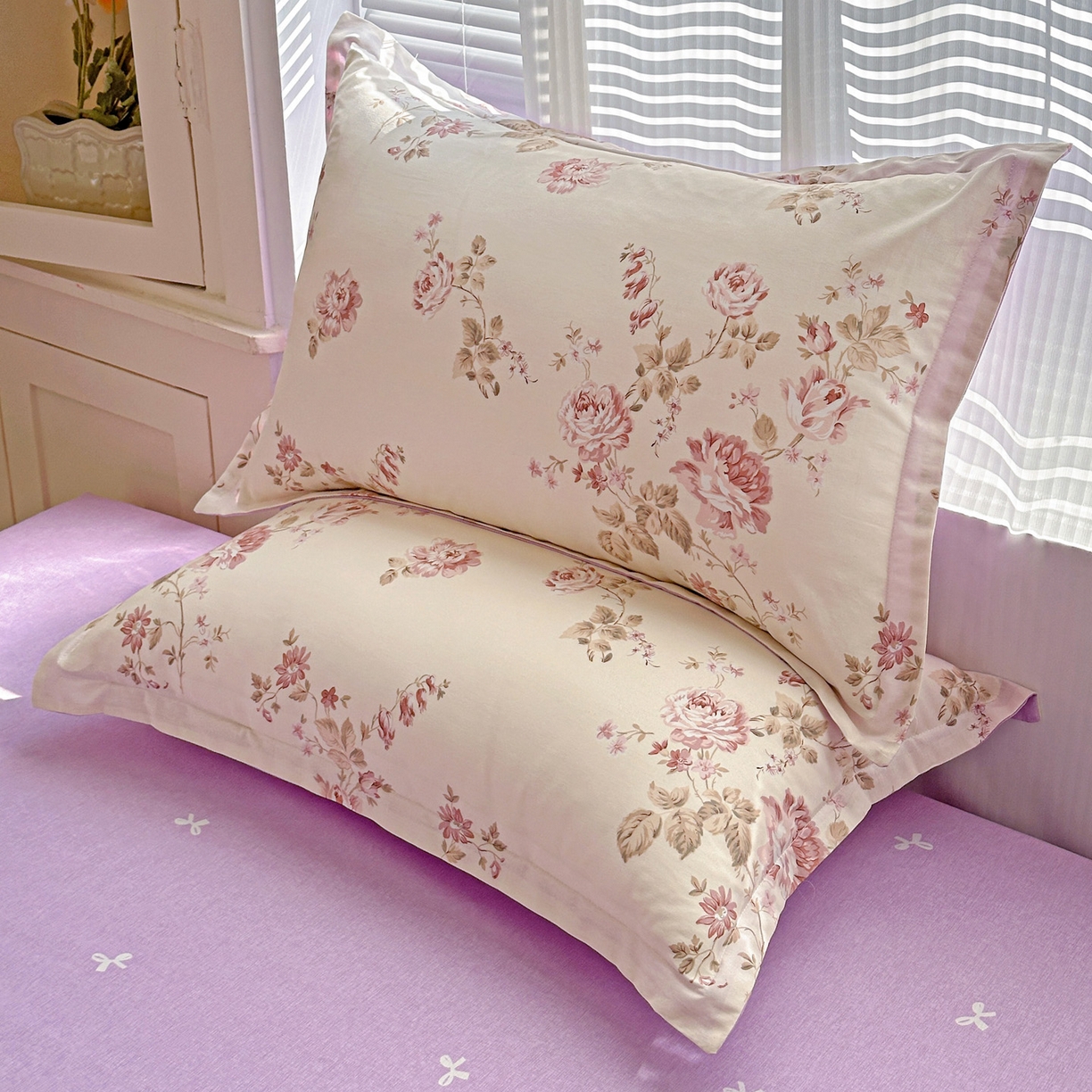 91家纺网 家纺一手货源 找家纺 春雨家居 2026新款全棉纯棉花ins减龄可爱小清新四件套 朵唯