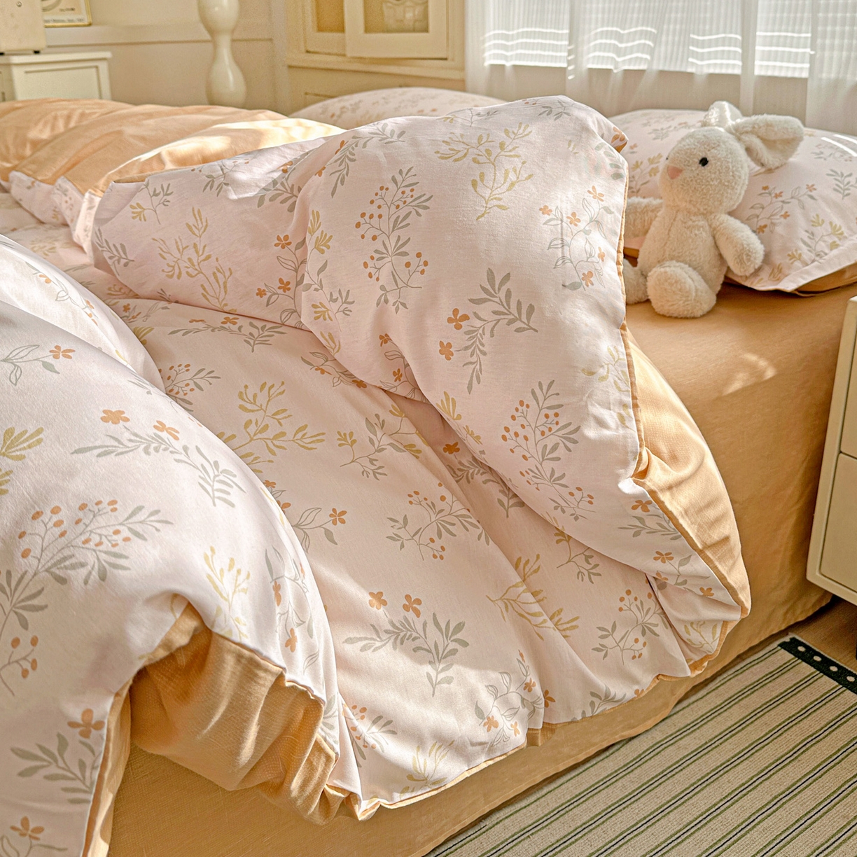 91家纺网 家纺一手货源 找家纺 春雨家居 2026新款全棉纯棉花ins减龄可爱小清新四件套 醉梦惜花