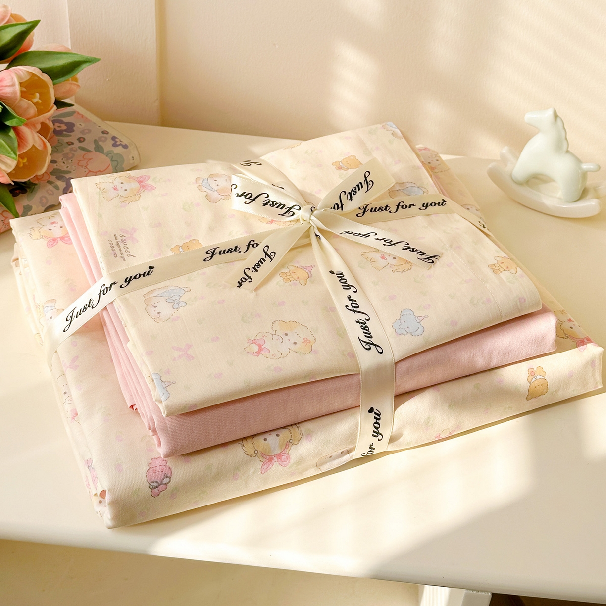 91家纺网 家纺一手货源 找家纺 春雨家居 2026新款全棉纯棉花ins减龄可爱小清新四件套 萌趣汪汪