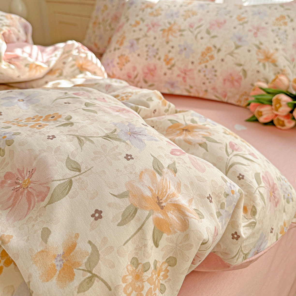 91家纺网 家纺一手货源 找家纺 春雨家居 2026新款全棉纯棉花ins减龄可爱小清新四件套 苏糖-粉