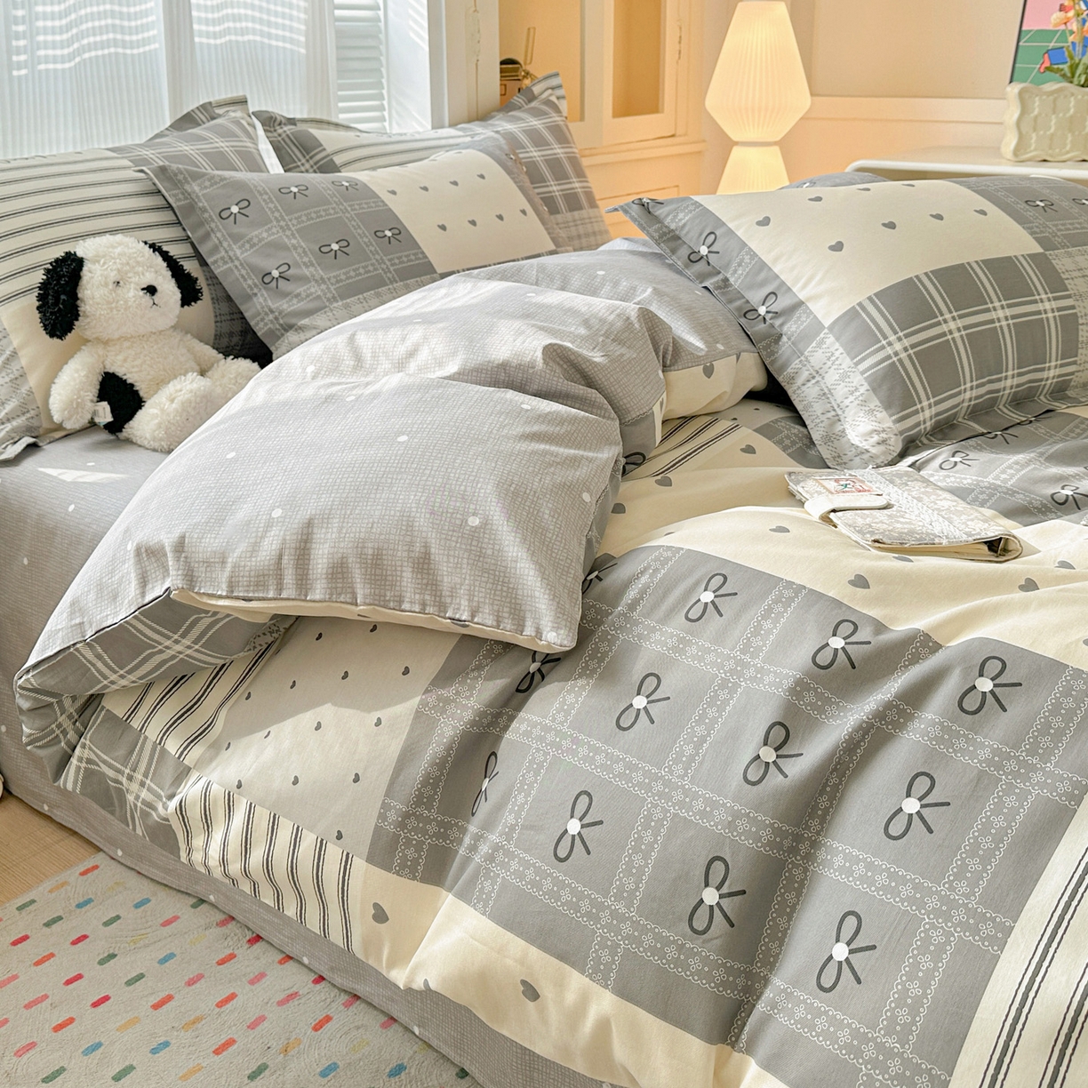 91家纺网 家纺一手货源 找家纺 春雨家居 2026新款全棉纯棉花ins减龄可爱小清新四件套 韩系拼图