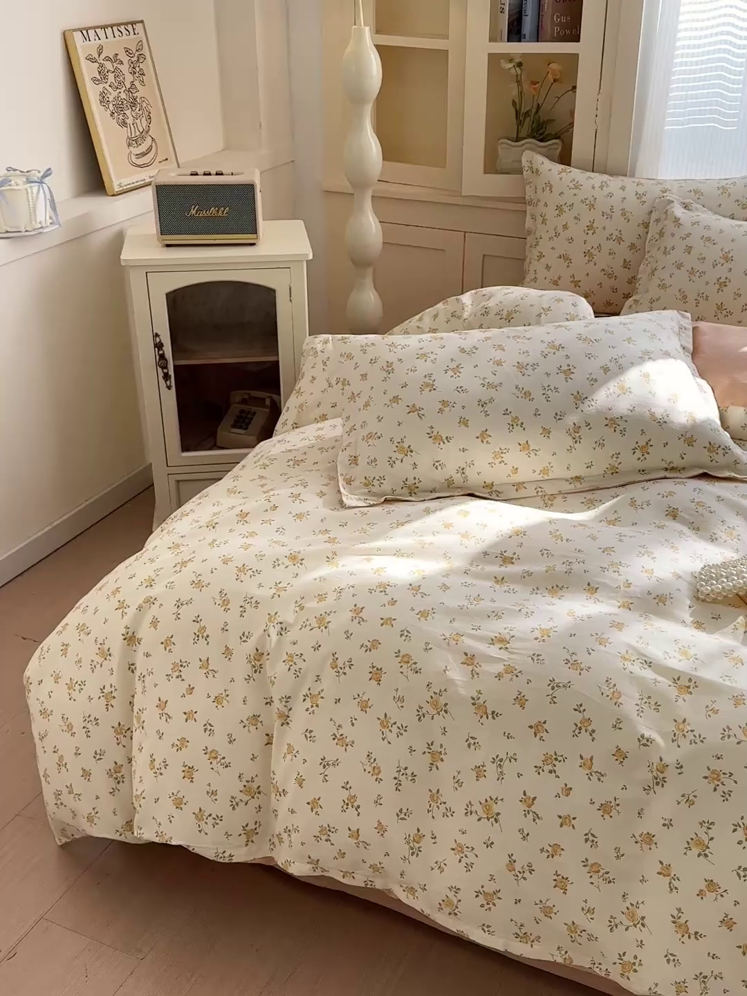 91家纺网 家纺一手货源 找家纺 春雨家居 2026新款全棉纯棉花ins减龄可爱小清新四件套 故事小黄花