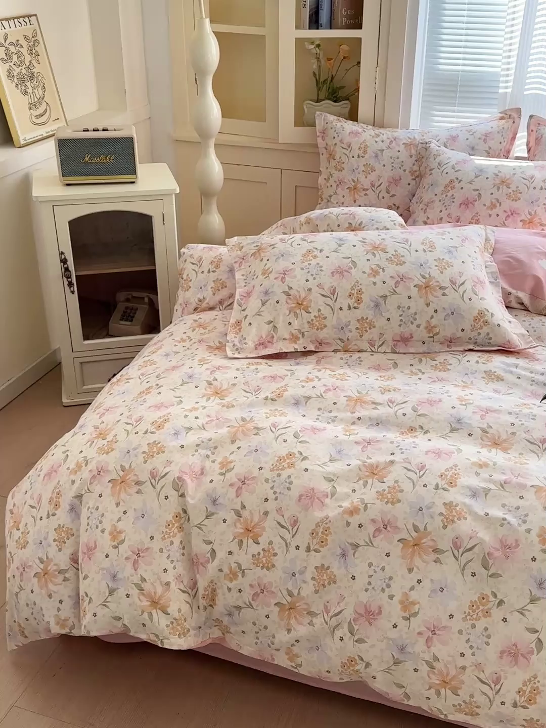 91家纺网 家纺一手货源 找家纺 春雨家居 2026新款全棉纯棉花ins减龄可爱小清新四件套 苏糖-粉