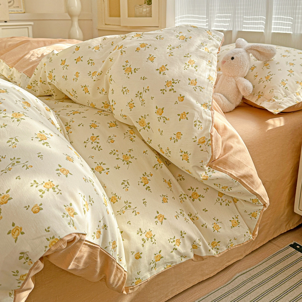 91家纺网 家纺一手货源 找家纺 春雨家居 2026新款全棉纯棉花ins减龄可爱小清新四件套 故事小黄花