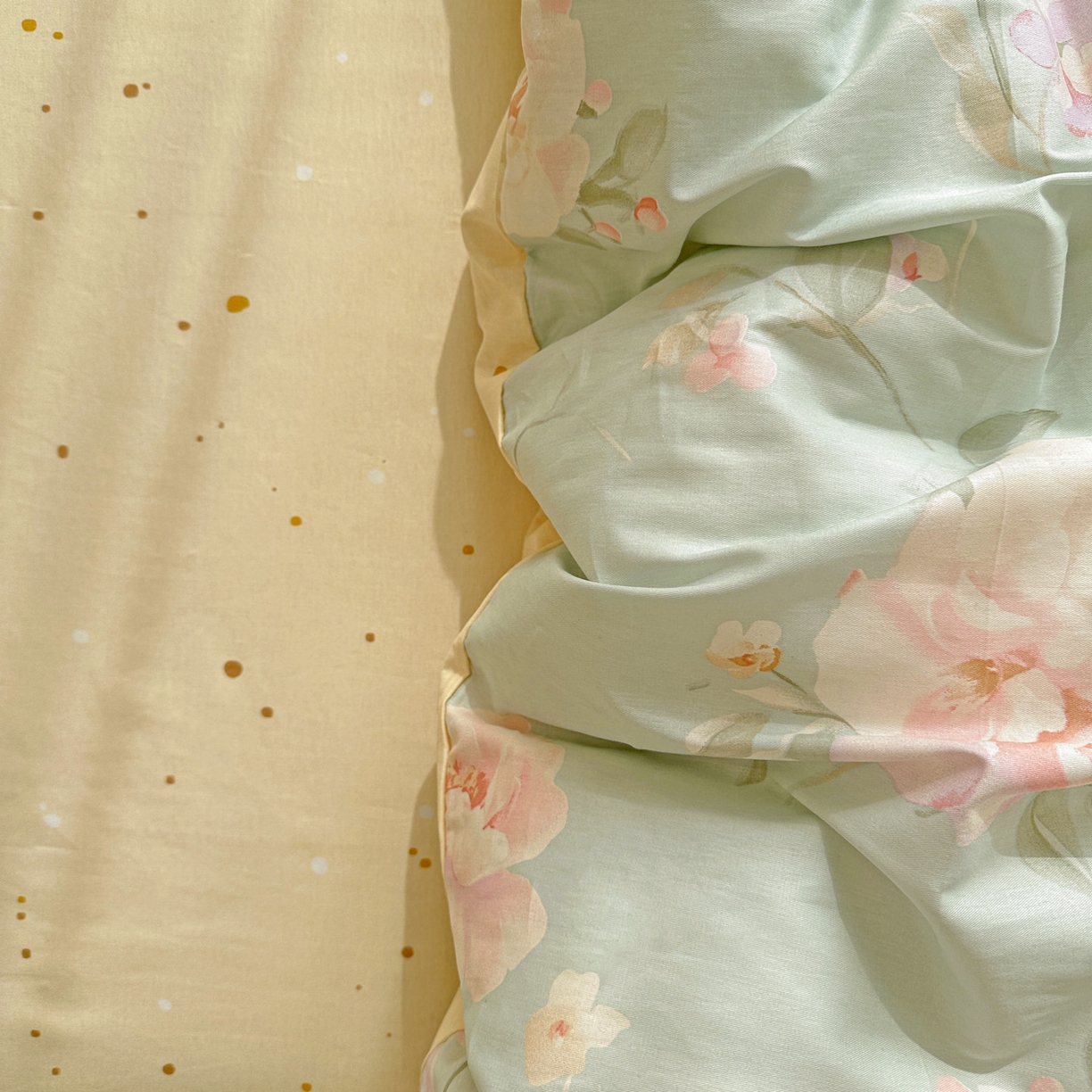 91家纺网 家纺一手货源 找家纺 春雨家居 2026新款全棉纯棉花ins减龄可爱小清新四件套 夏日花莳